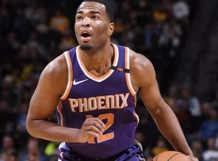 梅杰尔精英赛第三轮格蕾丝-金领先5杆 阎菁T19