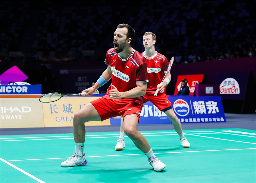 37岁库里砍下25386分,你知道37岁艾弗森拿了多少分吗?