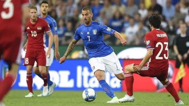 三节比赛中 三节比赛中