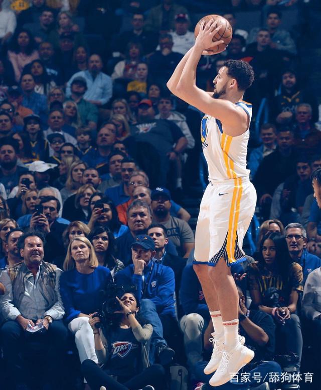 拉伸的长打 拉伸的长打